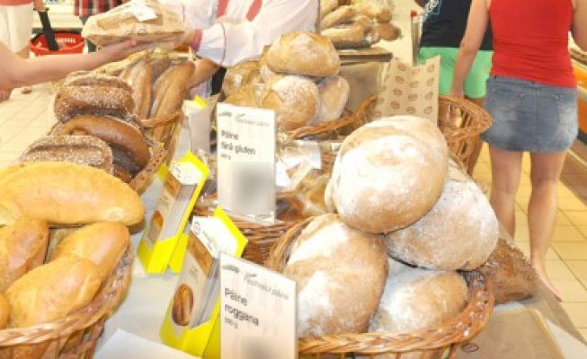 Poliţia verifică producătorii şi comercianţii de pâine